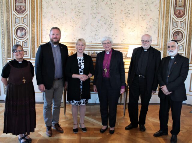Kyrkoledare samtalade om religionsfrihet med Margot Wallström