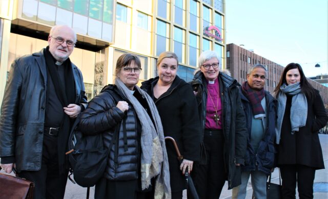 Kyrkoledare i möte med Migrationsverket om konvertiter